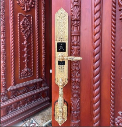 Top 8 Khóa Biệt Thự Được Ưa Chuộng Nhất 2025 – Đẳng Cấp, An Toàn Và Phong Thủy Thượng Lưu