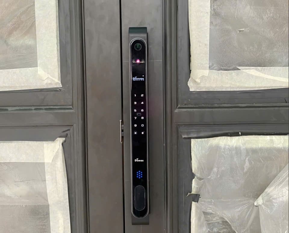 Khoá Face-ID Cửa nhôm
